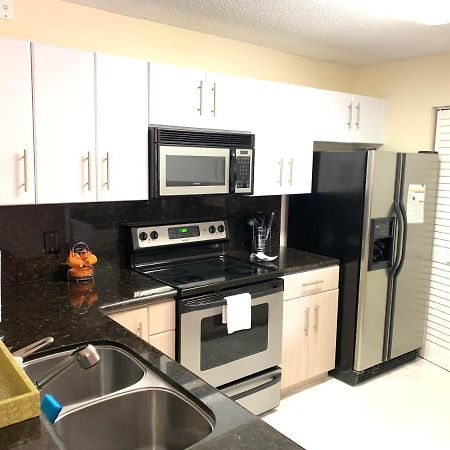 Renovated 2/2 Unit At Yacht Club/Aventura Apartment Luaran gambar